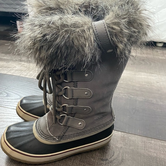 SOREL Women's Joan of Arctic BOOTS - Picture 1 of 12